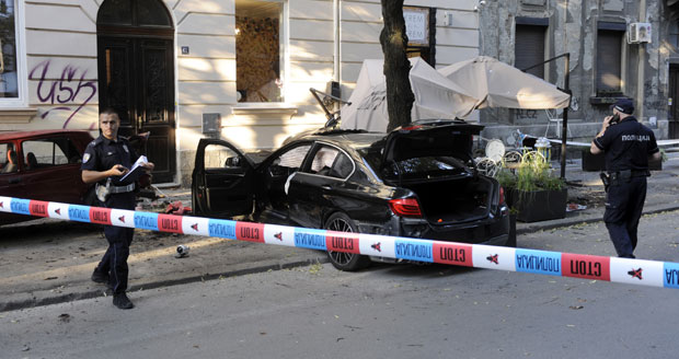 Повређени стабилно, возач пао на граници, сувозач тврди да није крив